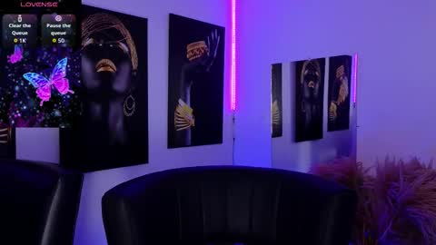 Brenna online show from October 28, 2025, 7:16 pm