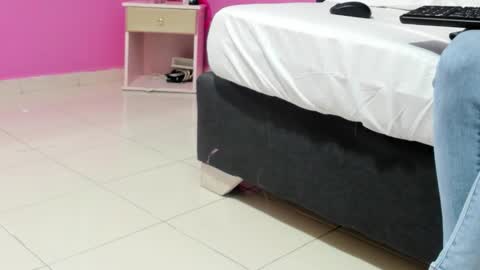  candy jade  online show from January 15, 2026, 10:42 am