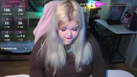 _candym1lky_ online show from February 26, 2026, 7:40 am