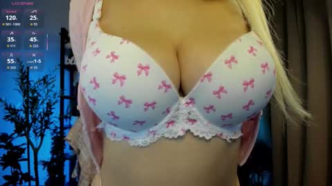 Alisa online show from October 4, 2025, 3:21 pm