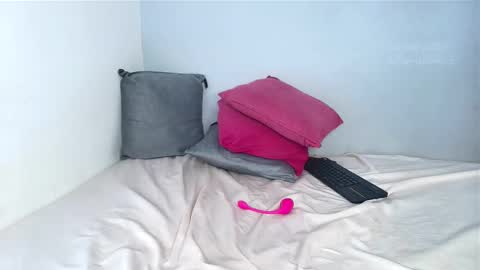 Snapshot of _carolinagomez chatting on October 11, 2025, 8:07 pm Caro. online show from October 11, 2025, 8:07 pm