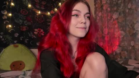 Snapshot of _caroline_coy chatting on December 21, 2024, 11:33 am Caroline online show from December 21, 2024, 11:33 am