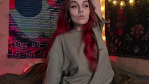 Snapshot of _caroline_coy chatting on January 12, 2025, 2:19 pm Caroline online show from January 12, 2025, 2:19 pm