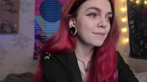 Snapshot of _caroline_coy chatting on February 14, 2025, 2:33 pm Caroline online show from February 14, 2025, 2:33 pm