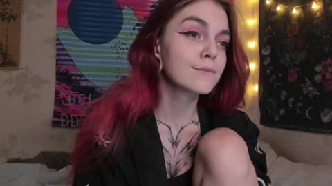 Snapshot of _caroline_coy chatting on February 20, 2025, 2:02 pm Caroline online show from February 20, 2025, 2:02 pm
