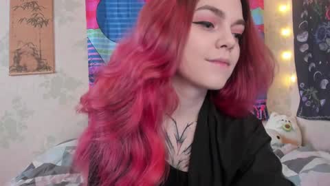 Snapshot of _caroline_coy chatting on March 7, 2025, 11:51 am Caroline online show from March 7, 2025, 11:51 am