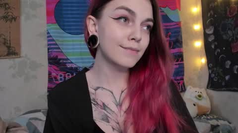 Snapshot of _caroline_coy chatting on March 7, 2025, 2:56 pm Caroline online show from March 7, 2025, 2:56 pm