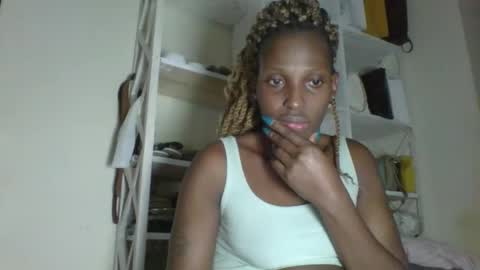 Snapshot of _clara01 chatting on May 5, 2026, 8:33 am clara online show from May 5, 2026, 8:33 am