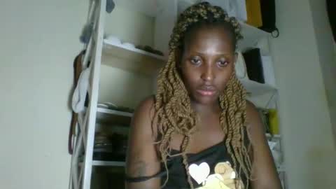 Snapshot of _clara01 chatting on May 7, 2026, 7:47 am clara online show from May 7, 2026, 7:47 am