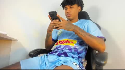 _cockpromise_ online show from April 7, 2026, 10:09 pm