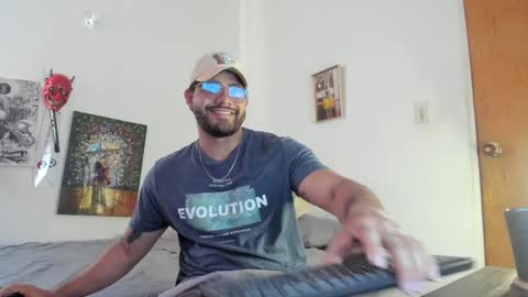 Snapshot of _coddy_ chatting on January 14, 2025, 3:26 pm coddy nolove online show from January 14, 2025, 3:26 pm
