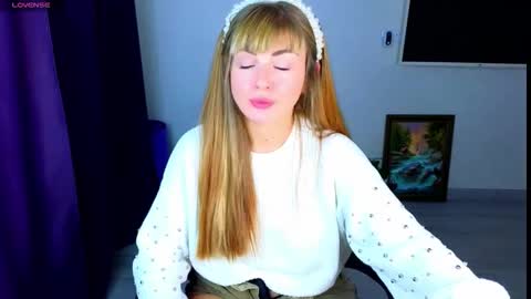 D online show from November 17, 2025, 11:27 am