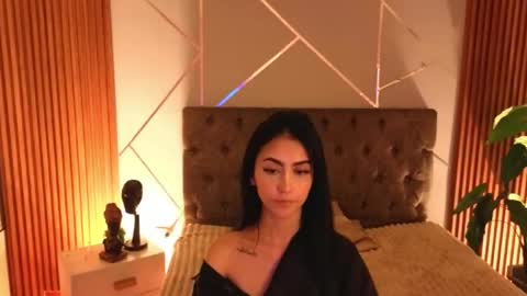 Snapshot of _coraliinee_ chatting on July 23, 2026, 3:15 am Coraline online show from July 23, 2026, 3:15 am