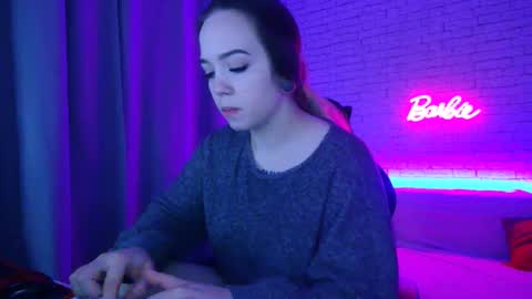 Nica online show from November 29, 2025, 10:07 am