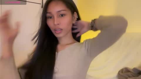 Snapshot of _cumonu69_ chatting on November 28, 2025, 8:55 pm Tiko online show from November 28, 2025, 8:55 pm