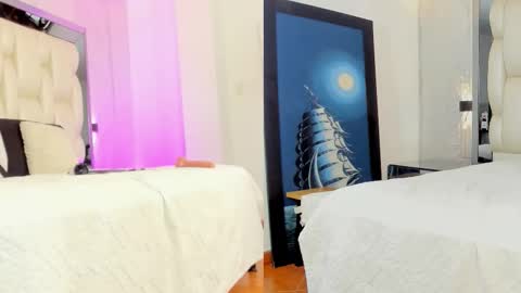     online show from February 5, 2026, 8:35 pm