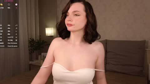 Alice online show from October 19, 2025, 1:06 am