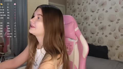 _cute_ice online show from December 10, 2024, 4:45 am