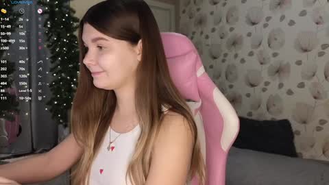 _cute_ice online show from December 15, 2024, 4:51 am