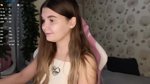 _cute_ice online show from December 23, 2024, 4:55 am