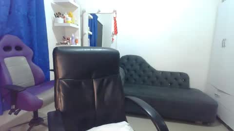 Katherine   Shedule  10pm -4 am  Colombia hour online show from February 26, 2025, 4:03 am