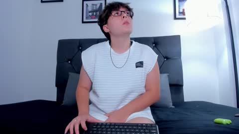 Darcy online show from January 19, 2026, 12:42 pm