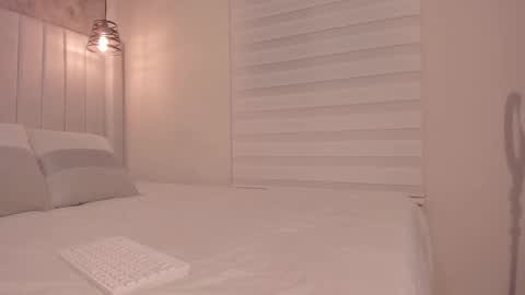 Dakota online show from September 27, 2025, 6:35 pm