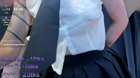 Snapshot of _dearkate_ chatting on May 23, 2026, 3:38 pm Kate online show from May 23, 2026, 3:38 pm