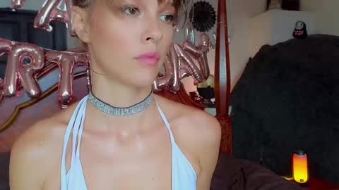 DemiDee online show from February 23, 2025, 9:00 am