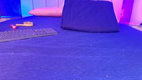 Dione online show from March 30, 2026, 7:15 pm