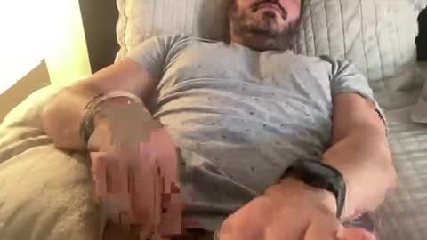 Snapshot of _direwolf_ chatting on January 7, 2026, 7:49 pm _direwolf_ online show from January 7, 2026, 7:49 pm