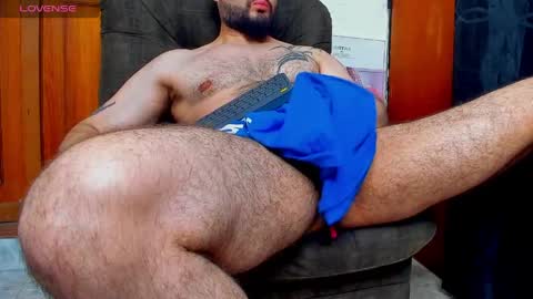 _dominikxxx1 online show from April 7, 2026, 12:27 pm