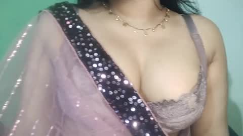 _dreamgirl_0 online show from March 23, 2026, 10:19 am