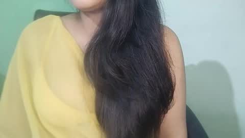 _dreamgirl_0 online show from March 26, 2026, 9:59 am