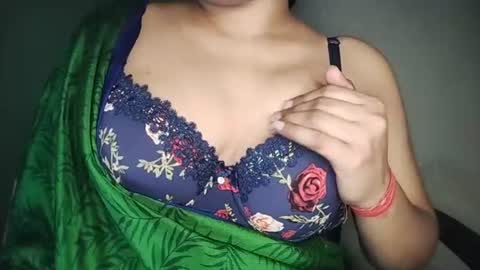 _dreamgirl_0 online show from June 24, 2026, 5:50 am