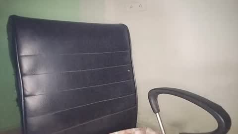 _dreamgirl_0 online show from June 24, 2026, 10:42 pm