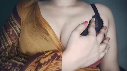 _dreamgirl_0 online show from June 26, 2026, 12:09 pm