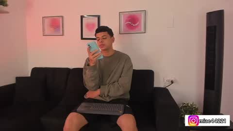 Emma and Tonny online show from March 10, 2025, 12:15 pm