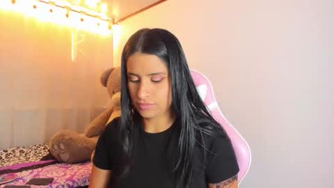 _elektrah online show from September 12, 2025, 10:10 pm