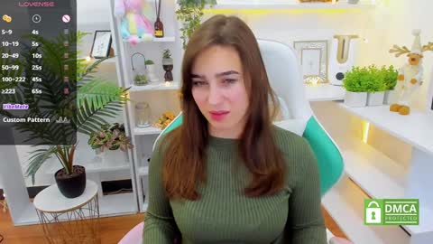 Snapshot of _eliizabeth__ chatting on January 10, 2025, 2:14 am Lizzy online show from January 10, 2025, 2:14 am