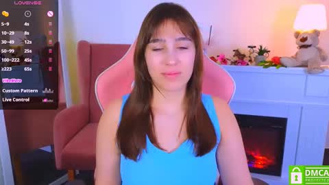 Snapshot of _eliizabeth__ chatting on February 17, 2025, 9:41 pm Lizzy online show from February 17, 2025, 9:41 pm