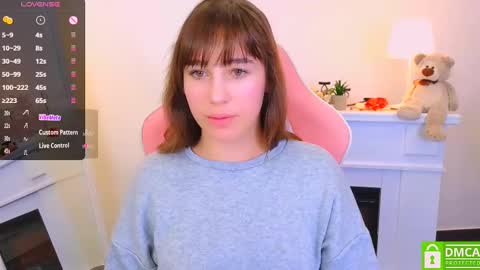 Snapshot of _eliizabeth__ chatting on February 24, 2025, 2:19 am Lizzy online show from February 24, 2025, 2:19 am