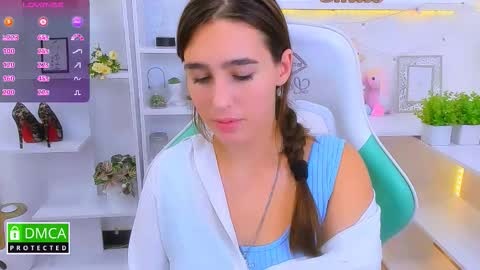Snapshot of _eliizabeth__ chatting on September 12, 2025, 9:04 pm Lizzy online show from September 12, 2025, 9:04 pm