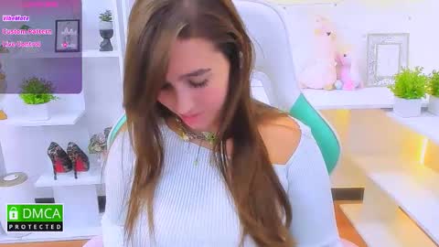 Snapshot of _eliizabeth__ chatting on September 18, 2025, 9:39 pm Lizzy online show from September 18, 2025, 9:39 pm