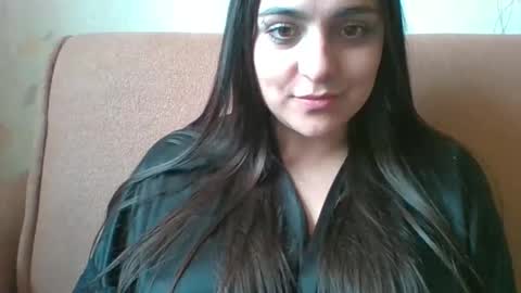 Snapshot of _eloizi_dev chatting on March 5, 2025, 8:54 am Eloiz online show from March 5, 2025, 8:54 am