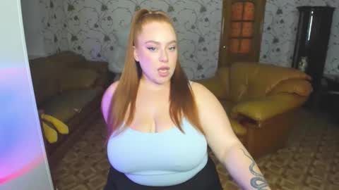 Emili online show from September 19, 2025, 5:46 pm