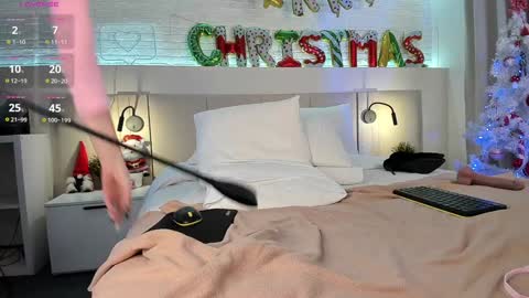 Snapshot of _emiliaa_ chatting on January 4, 2025, 6:09 am Milana online show from January 4, 2025, 6:09 am