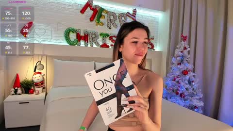 Snapshot of _emiliaa_ chatting on January 5, 2025, 3:11 am Milana online show from January 5, 2025, 3:11 am