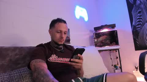 Snapshot of _emilio_escobar chatting on July 13, 2026, 10:29 am Emilio online show from July 13, 2026, 10:29 am