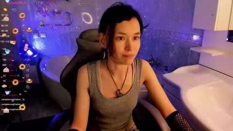 _emily__strike_ online show from October 13, 2025, 9:53 am